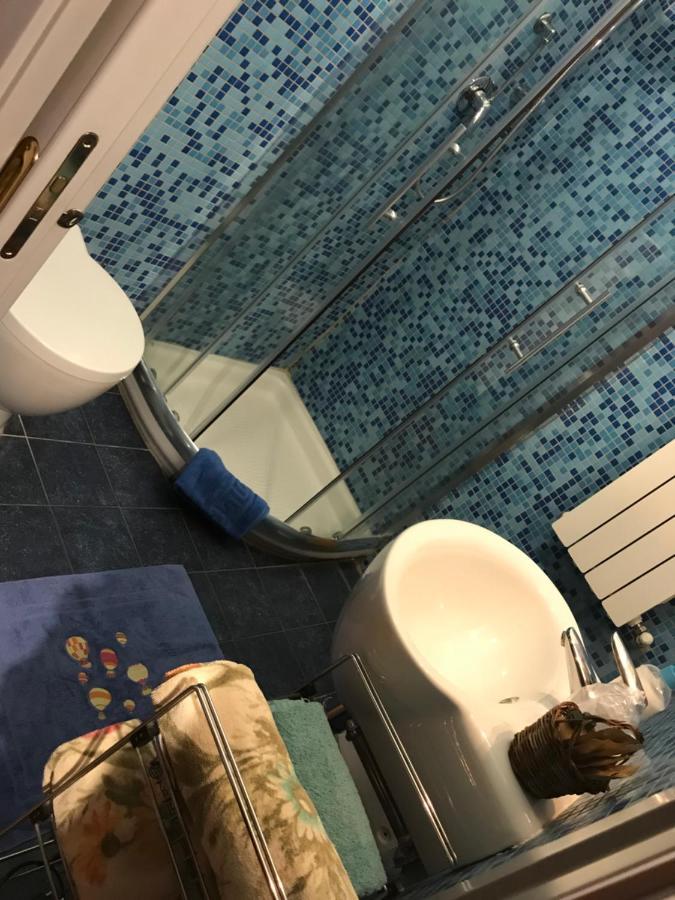 B&B L'Angolo Sulla Piazza Mirabella Imbaccari Eksteriør billede