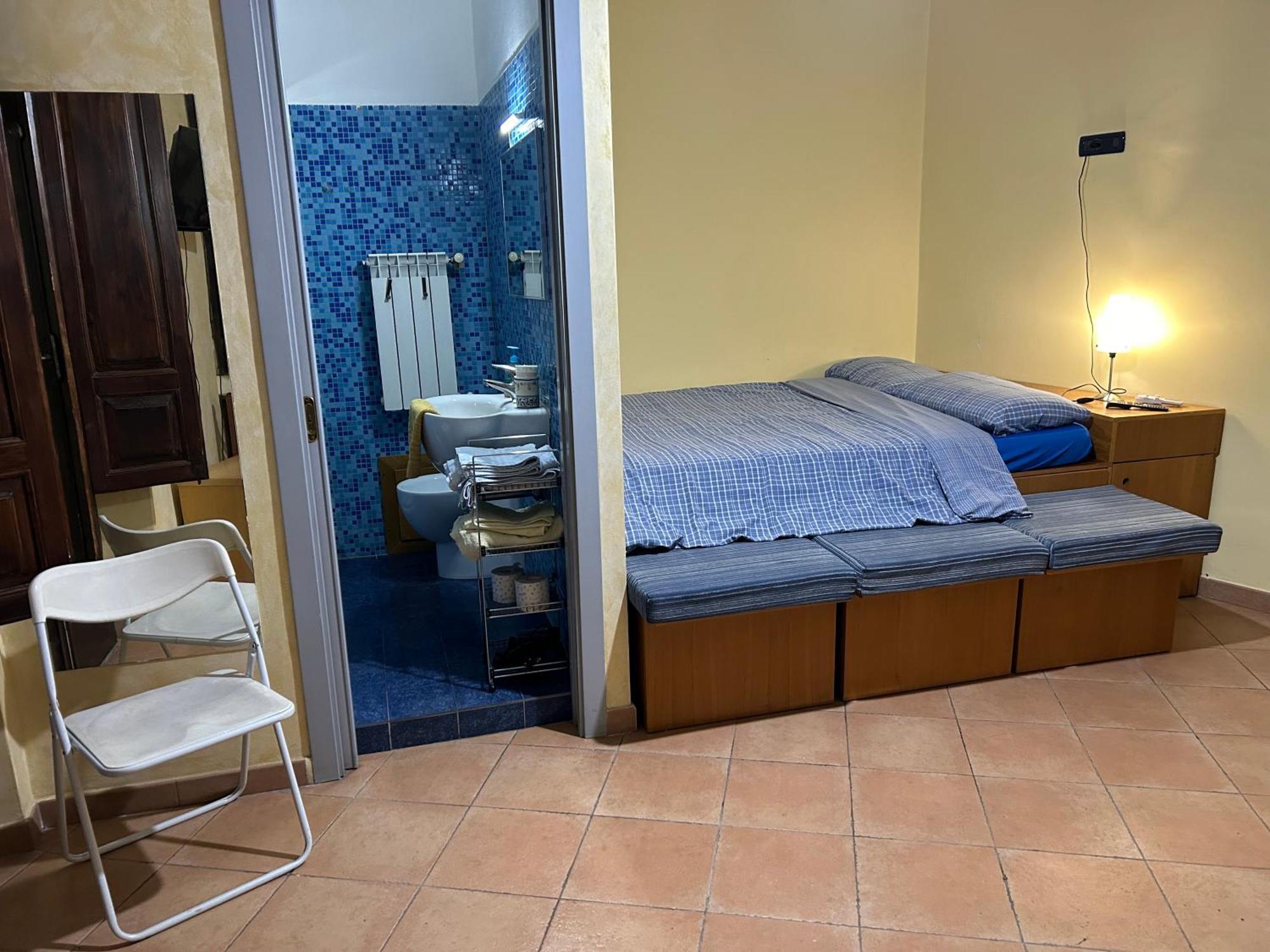 B&B L'Angolo Sulla Piazza Mirabella Imbaccari Eksteriør billede